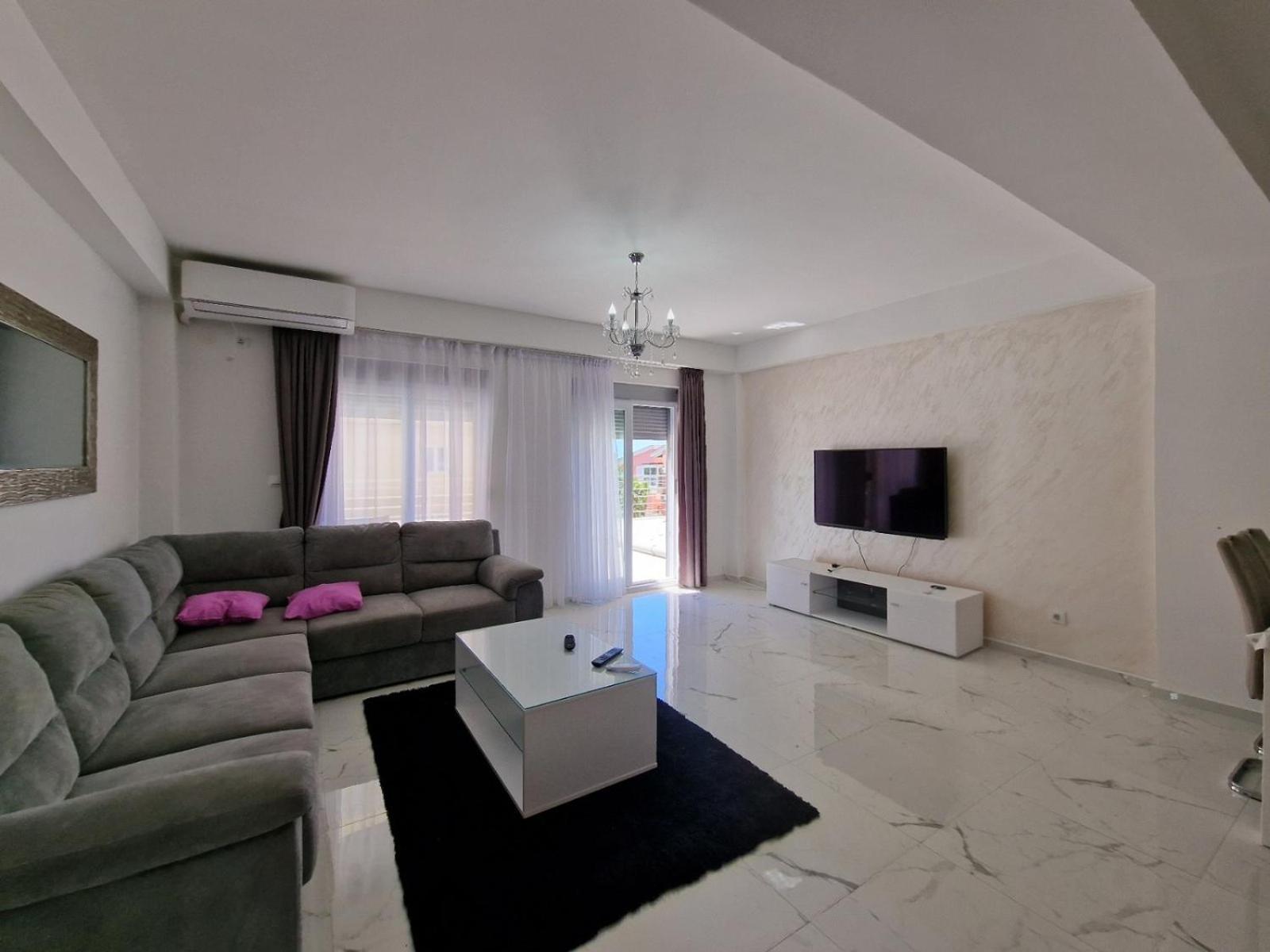 Ata Apartmani. Petrovac Exterior foto