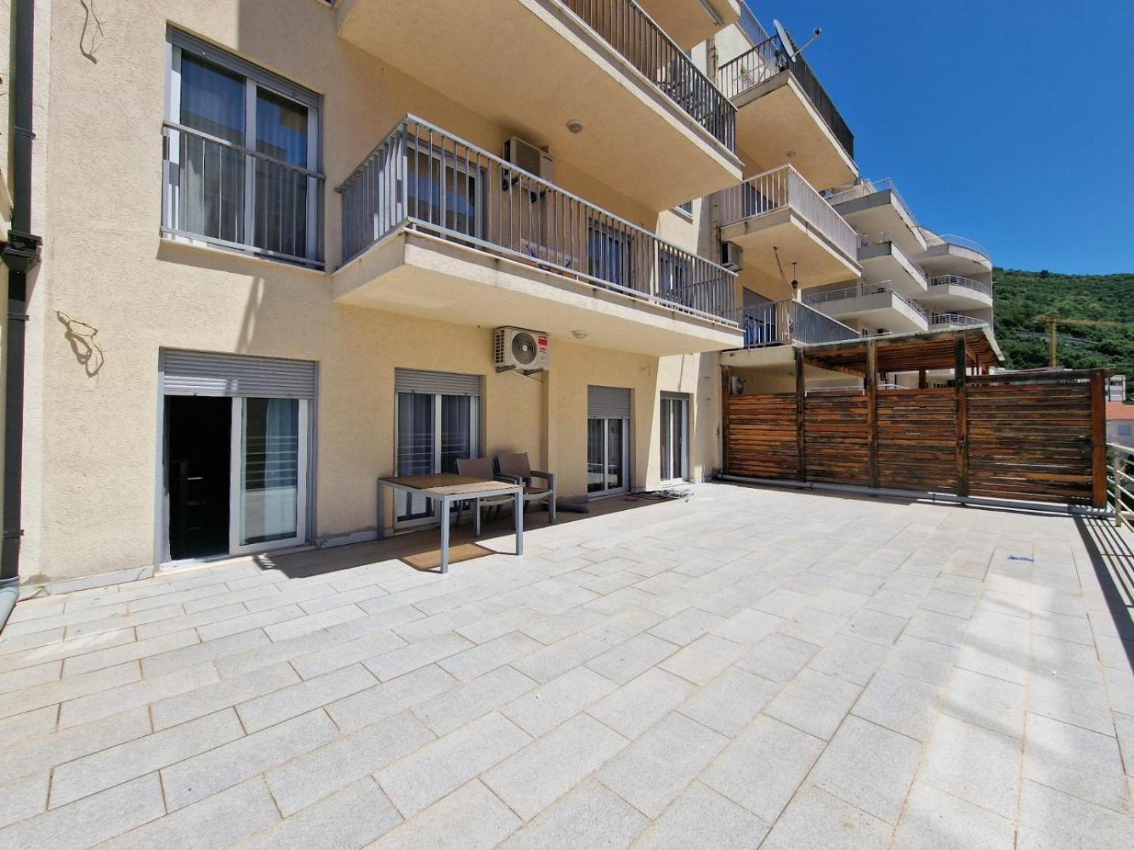 Ata Apartmani. Petrovac Exterior foto